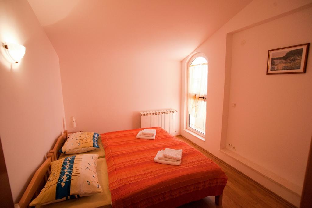 Apartments Marinic Primošten Zimmer foto